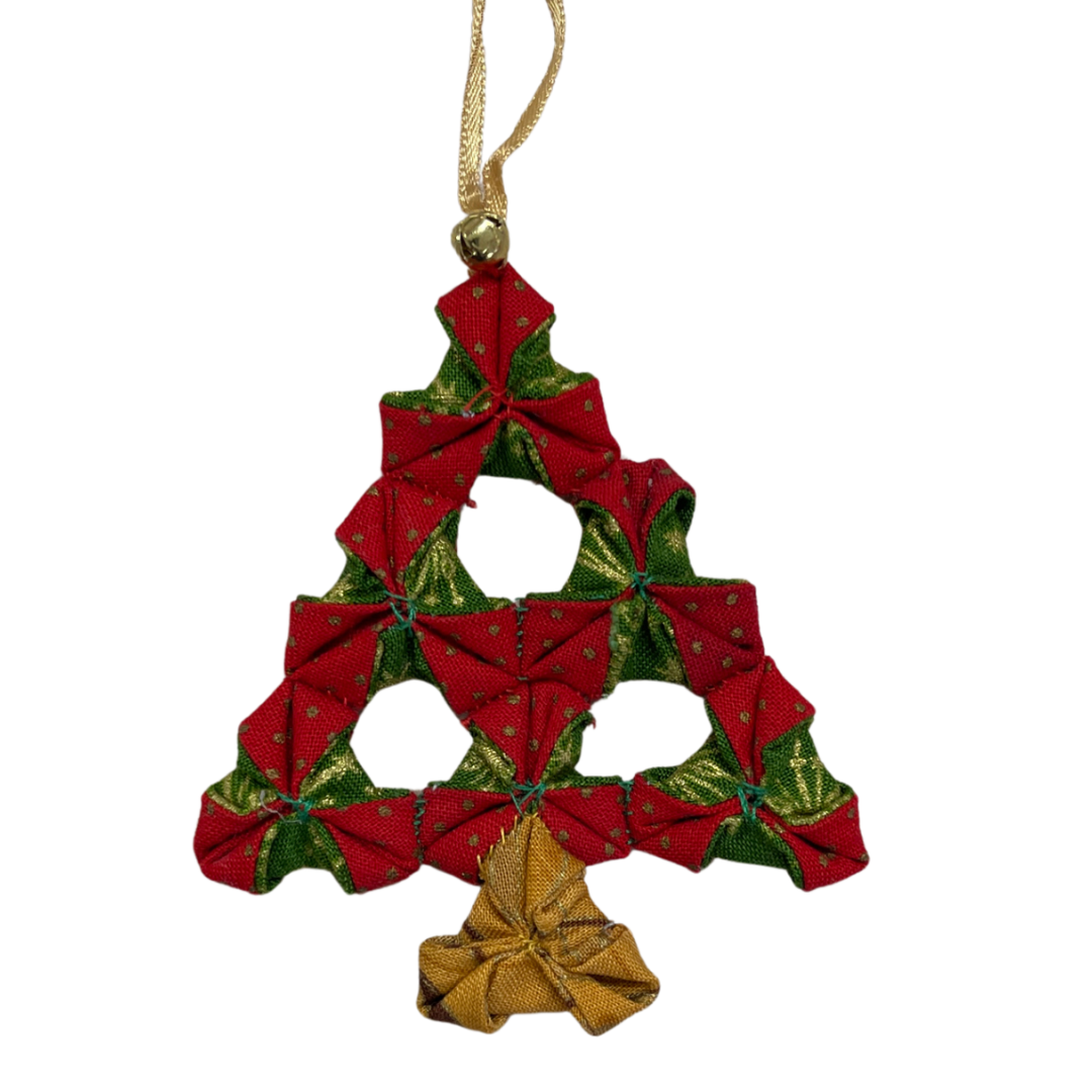 Village Fabrics Mini Folded Christmas Tree - Traditional Kit
