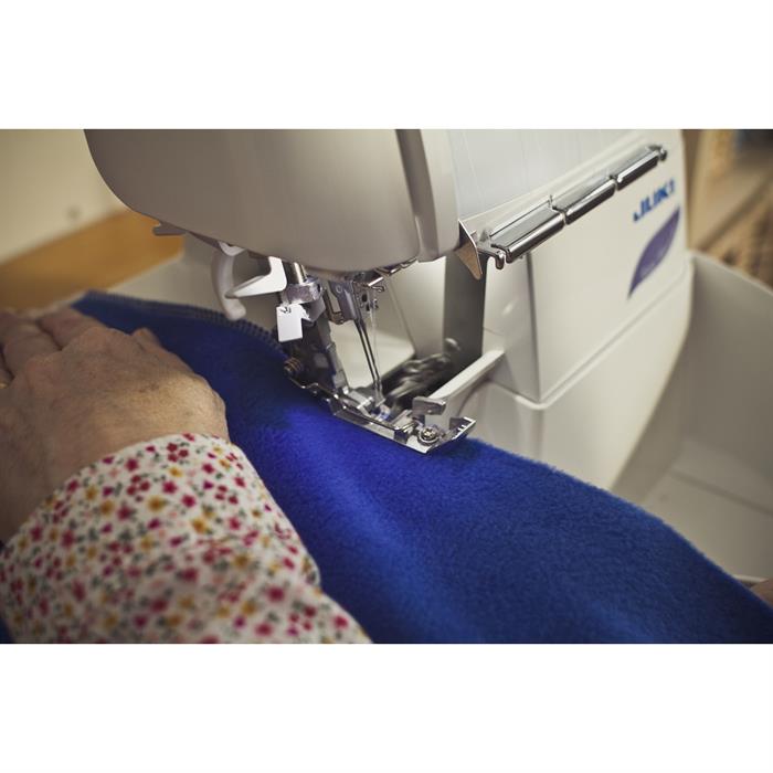 Juki MO-1000 Air Threading Overlocker | 2, 3 & 4 Thread Overlocker with Automatic Threading