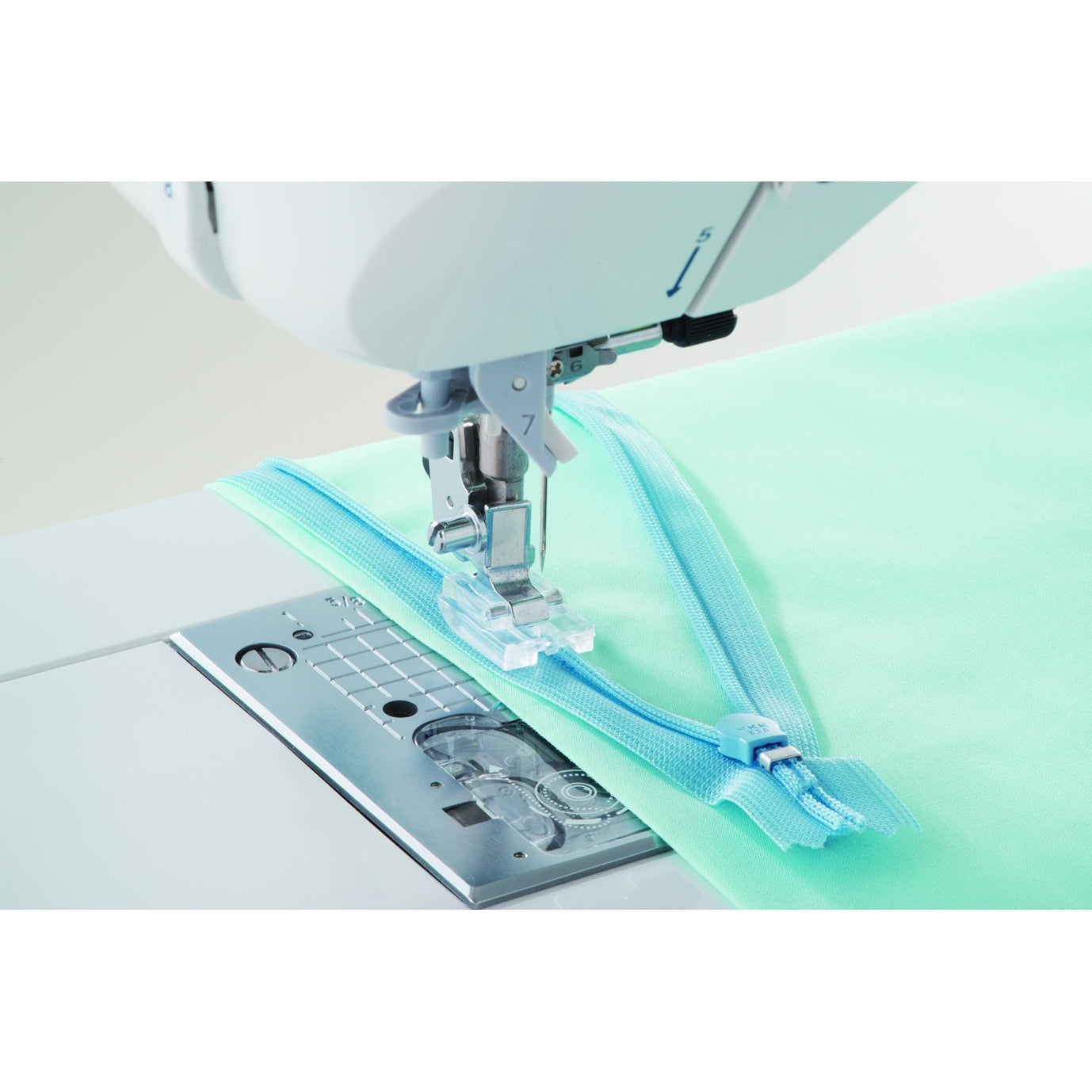 Juki 7 Piece Sew Foot Set with Storage Box