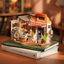 Rolife Corner Bookstore - DIY Miniature House Kit - DG164