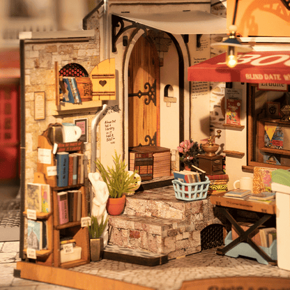 Rolife Corner Bookstore - DIY Miniature House Kit - DG164