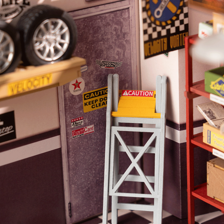 Rolife Garage Workshop - DIY Miniature House Kit - DG165