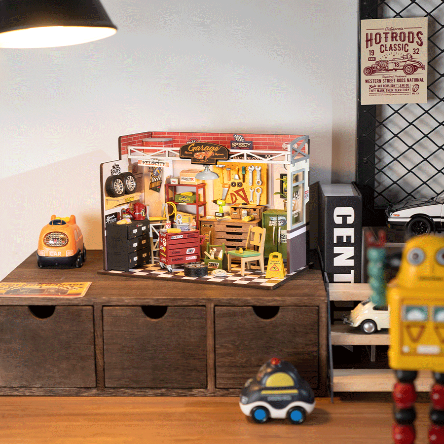 Rolife Garage Workshop - DIY Miniature House Kit - DG165