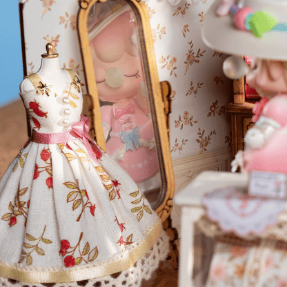 Rolife Elsa’s Tailoring - DIY Miniature House Kit - DG178