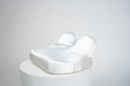 The Recovery Pillow with 1x Mulberry Silk Pillowcase