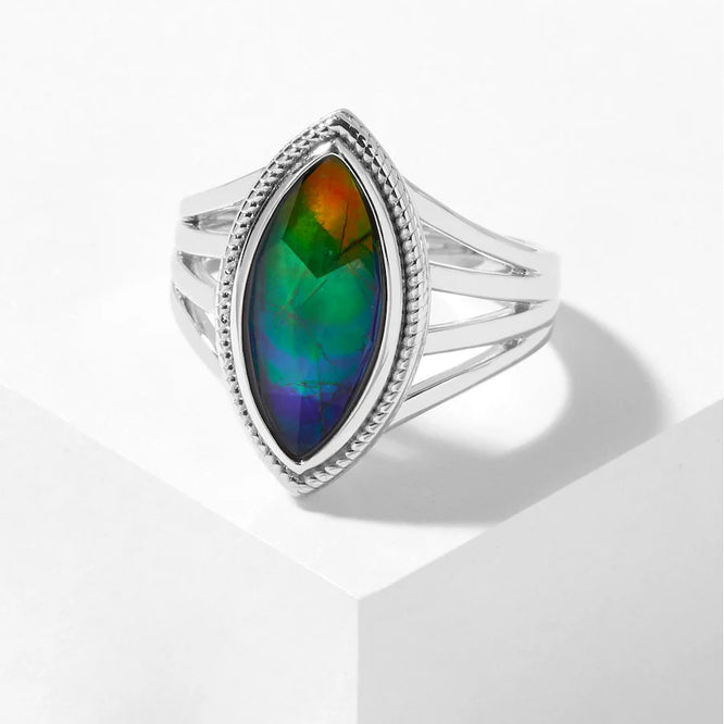 Canadian Ammolite Gems by Kenneth Bradley ‘Maria’ Ring