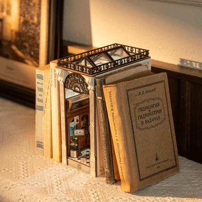 Rolife Arcade Dating - DIY Book Nook Shelf Insert Kit - TGB10