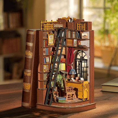 Rolife Silent Corner Study - DIY Book Nook Shelf Insert - TGE02