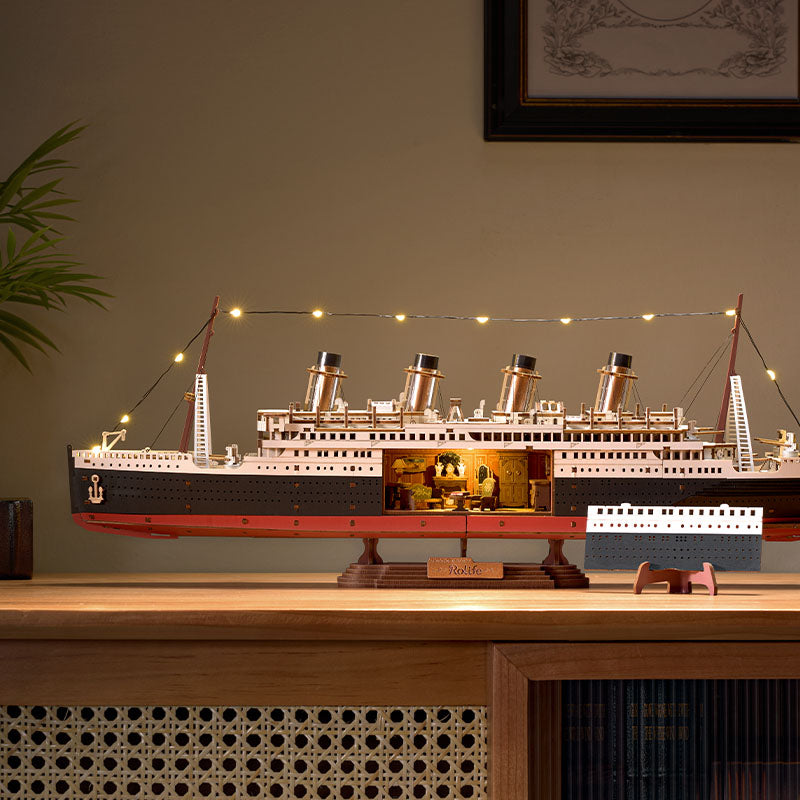 Rolife 1912 Eternal Atlantic Voyager - DIY 3D Wooden Puzzle - TGL02
