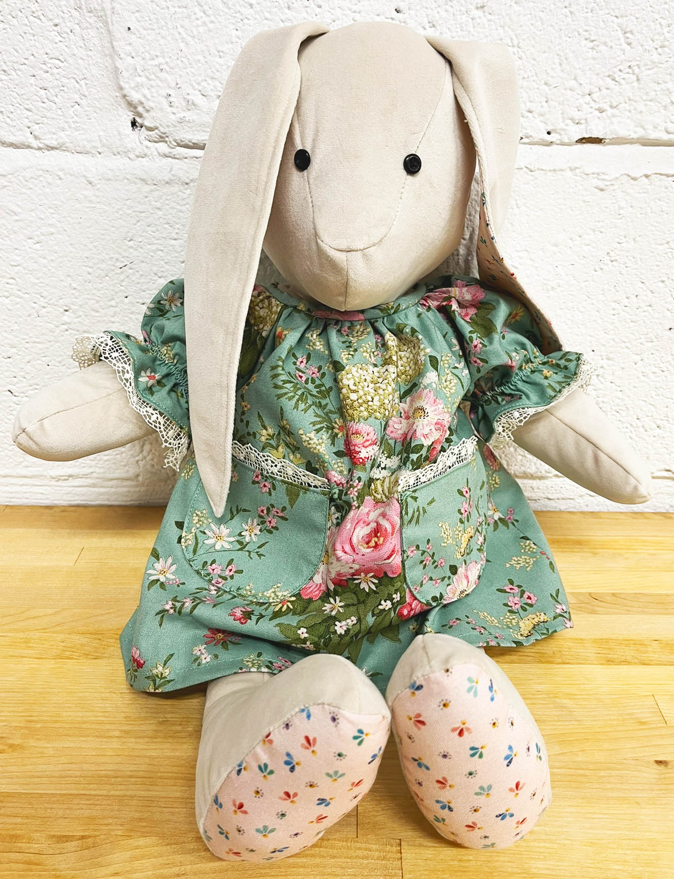Quilter's Trading Post Becky Bunny Pattern