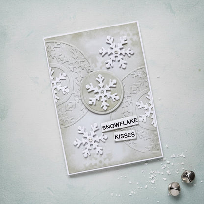 Spellbinders x Lisa Horton Crafts Snowflake Wreath Dies